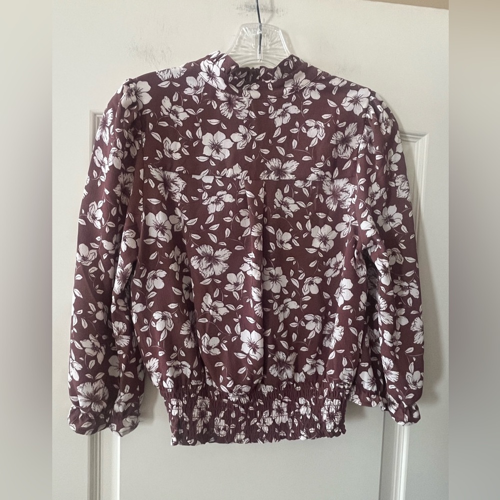 New! Monteau Floral Wrap Blouse Elastic Waist Women’s Size Medium - Picture 4 of 16
